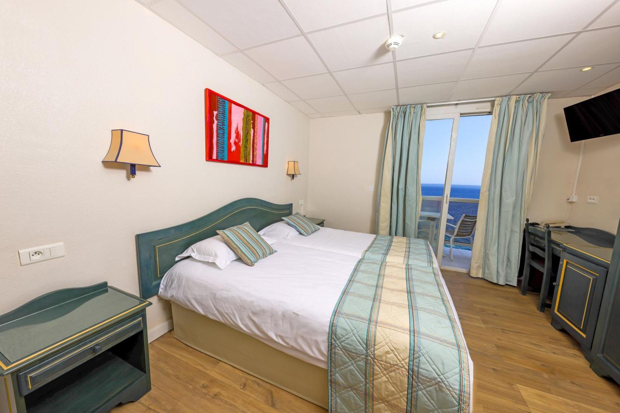 Hotel Saint Christophe Calvi  Zewnętrze zdjęcie