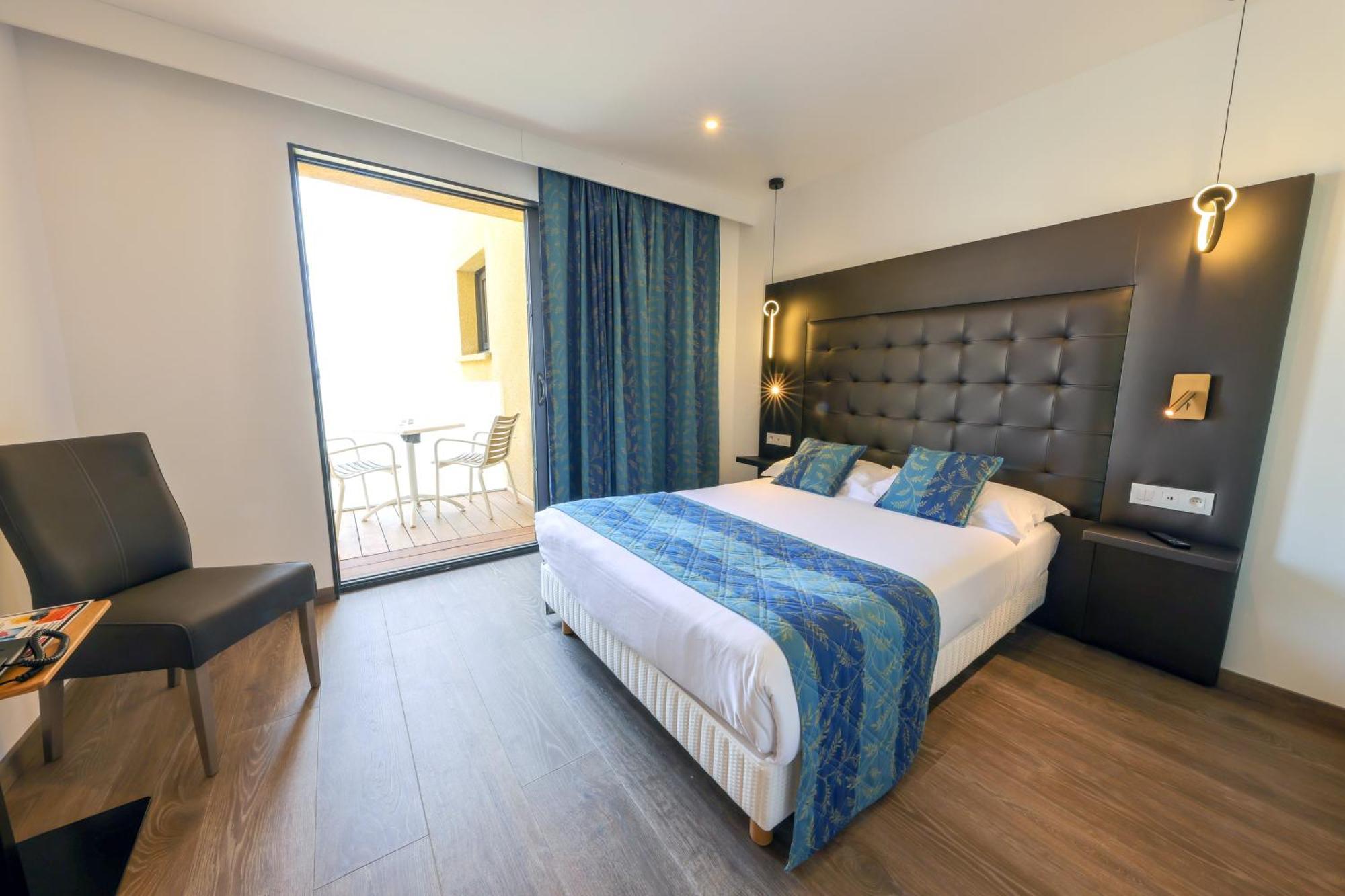 Hotel Saint Christophe Calvi  Zewnętrze zdjęcie