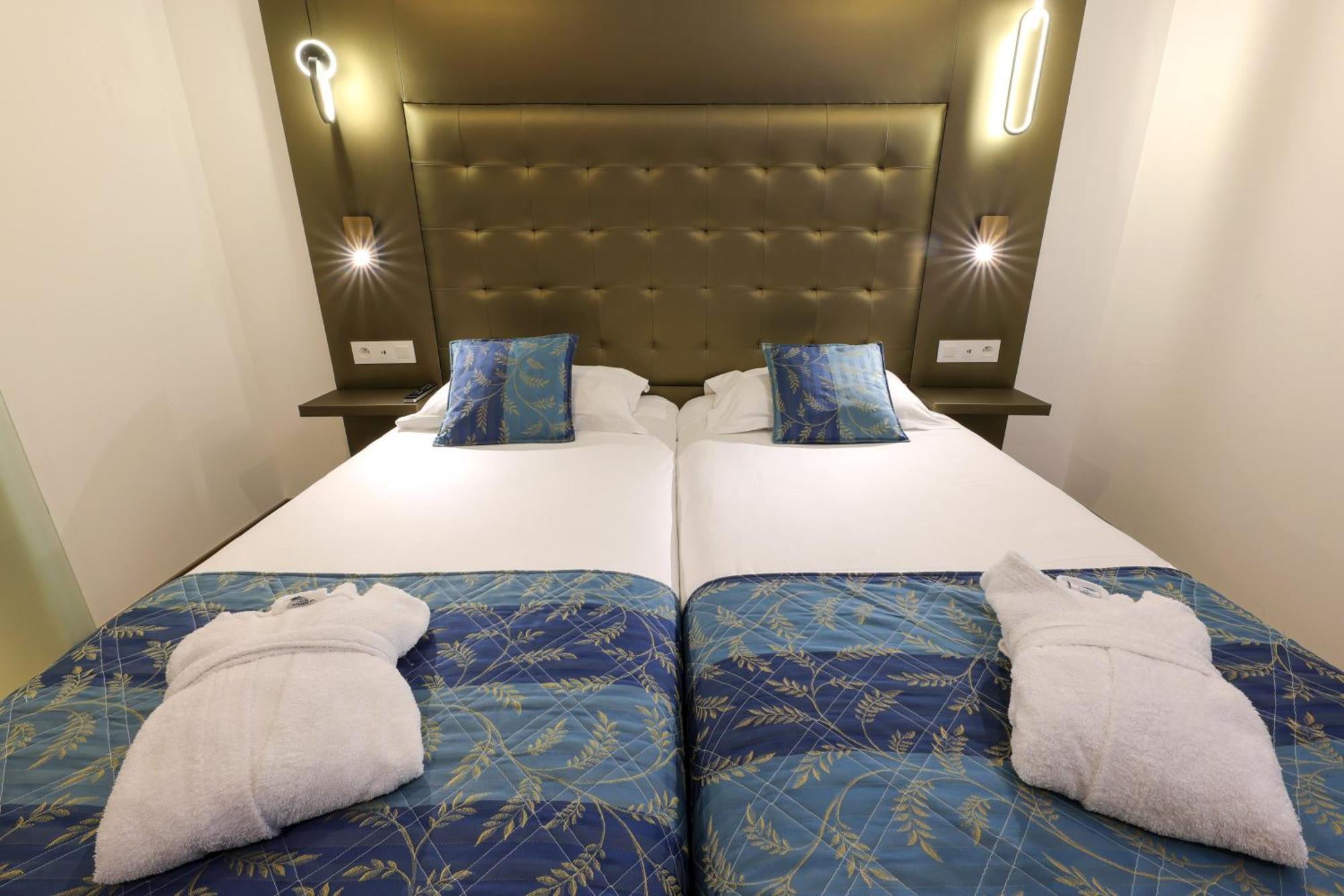 Hotel Saint Christophe Calvi  Zewnętrze zdjęcie