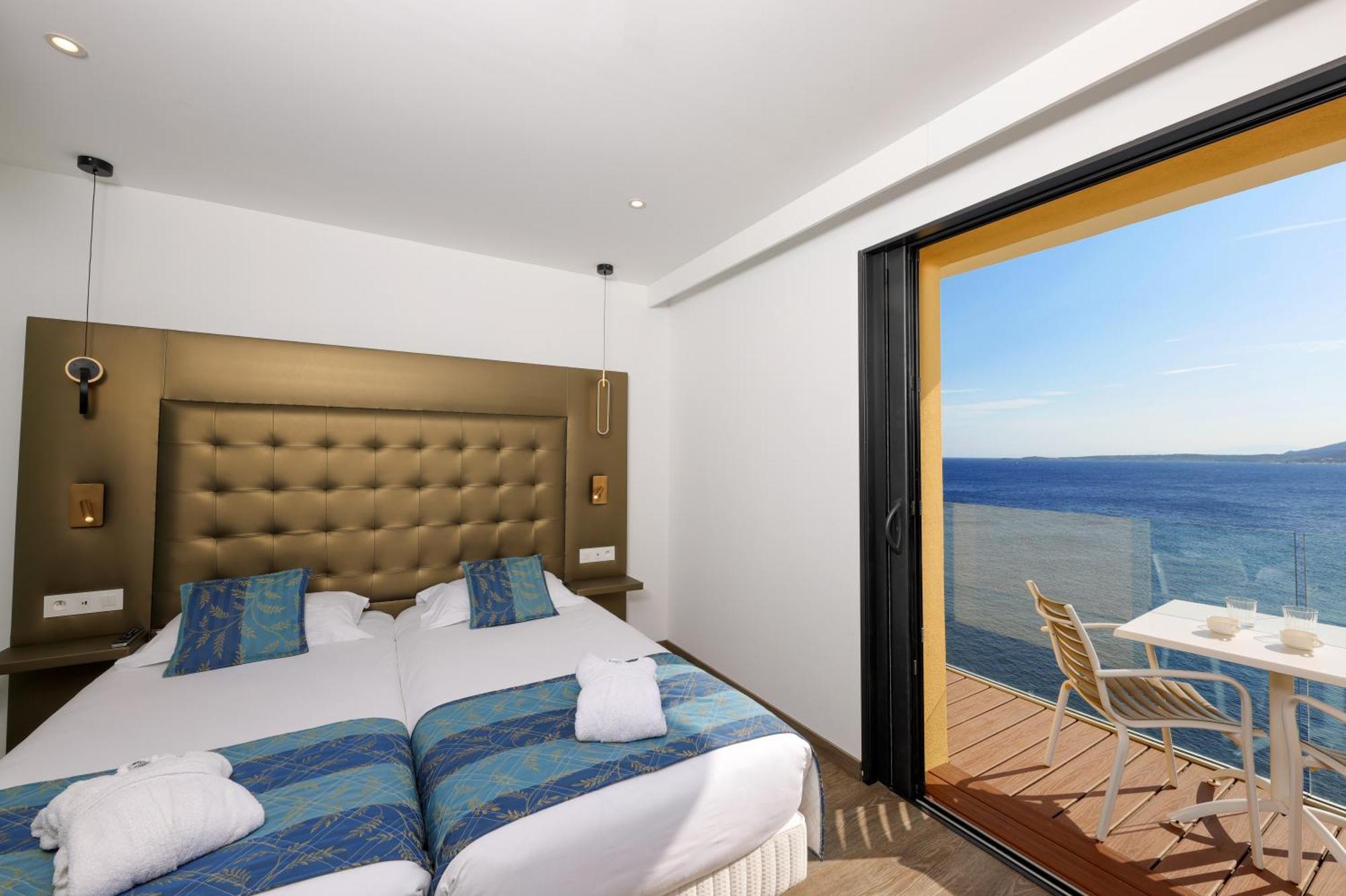 Hotel Saint Christophe Calvi  Zewnętrze zdjęcie