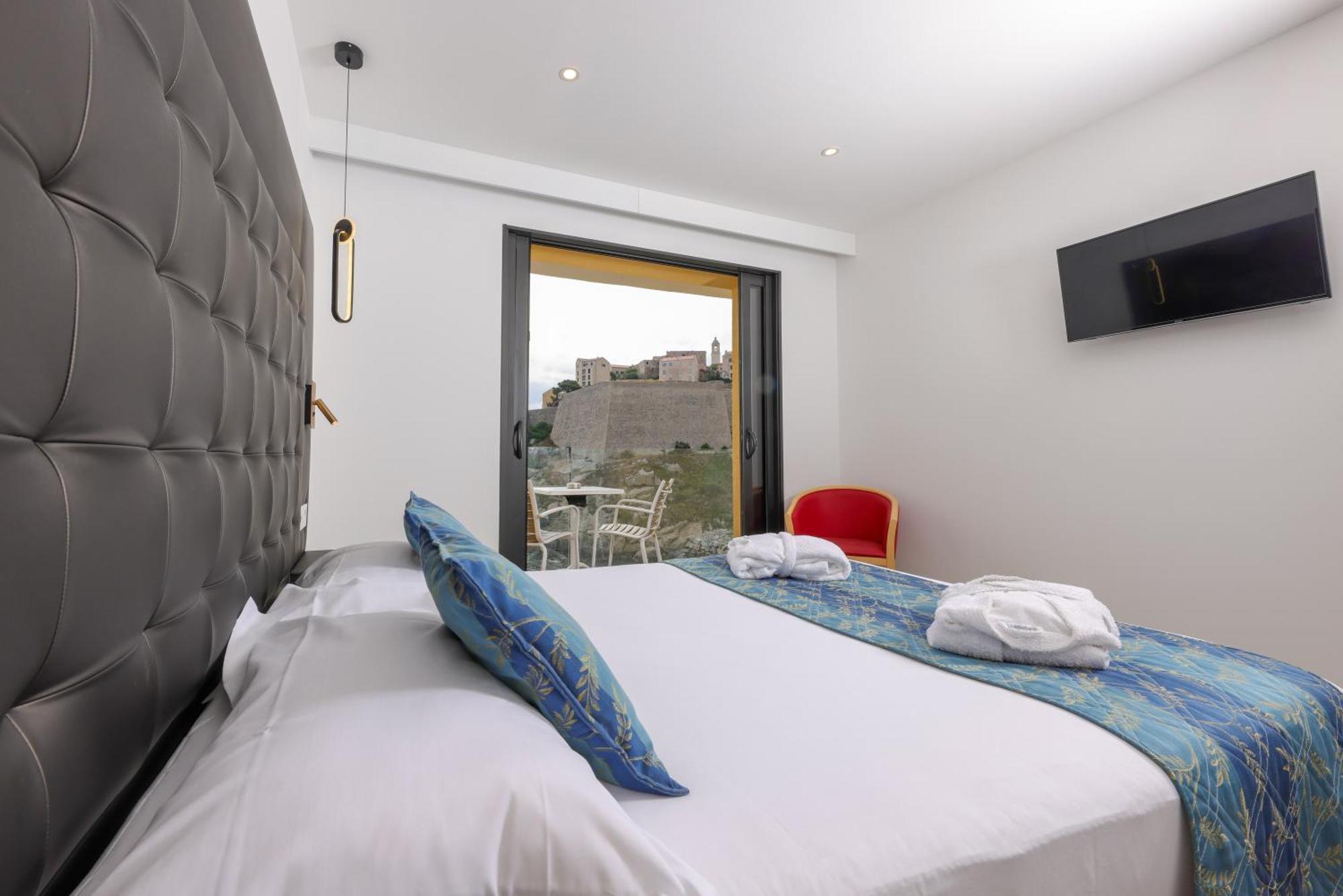 Hotel Saint Christophe Calvi  Zewnętrze zdjęcie
