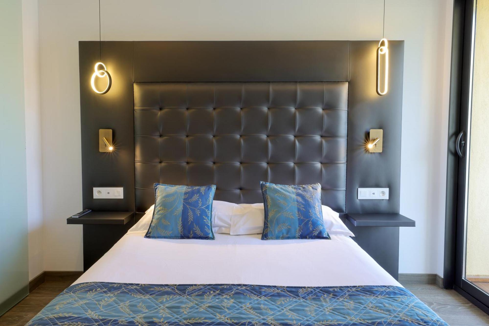 Hotel Saint Christophe Calvi  Zewnętrze zdjęcie