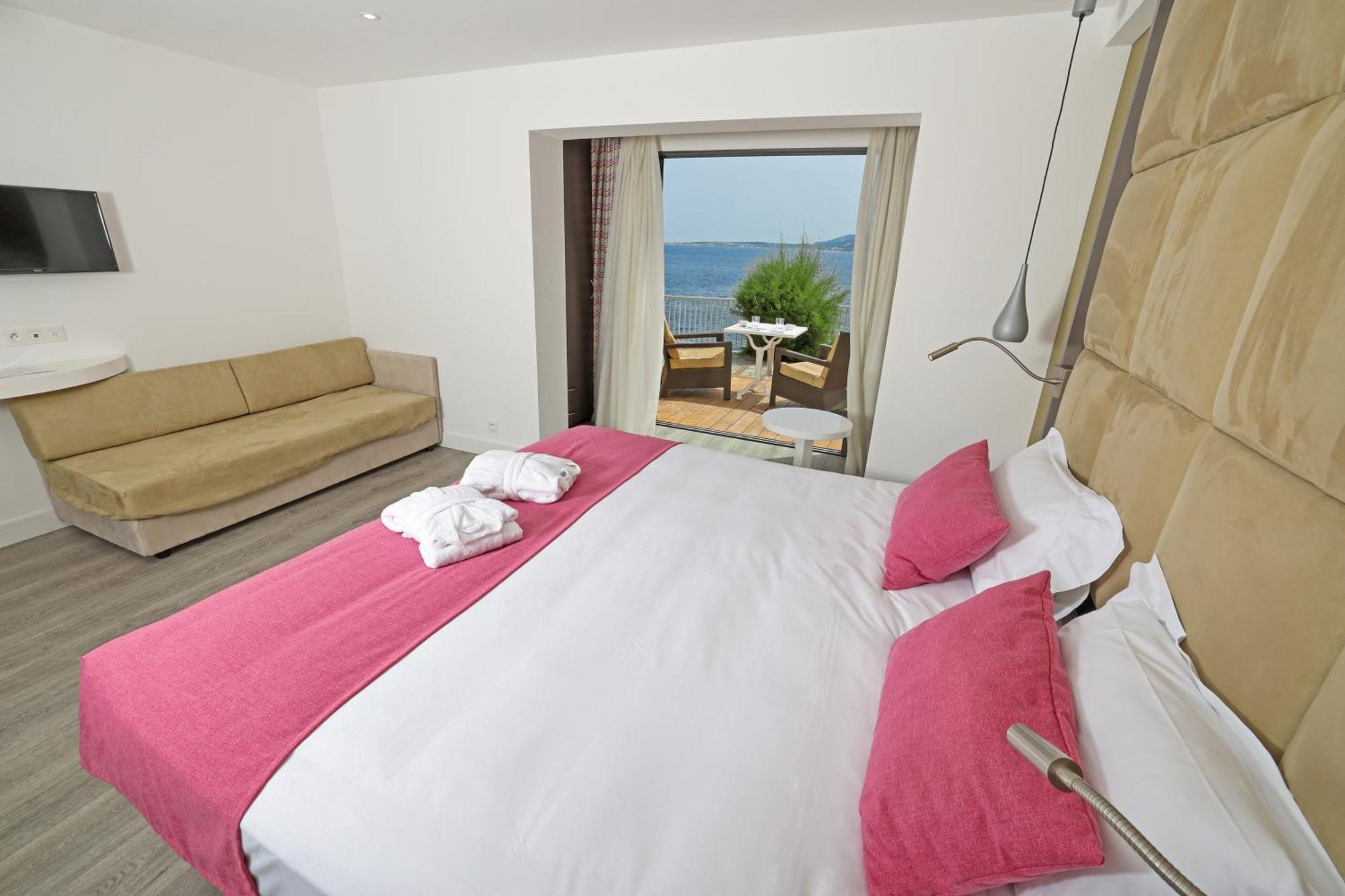 Hotel Saint Christophe Calvi  Zewnętrze zdjęcie