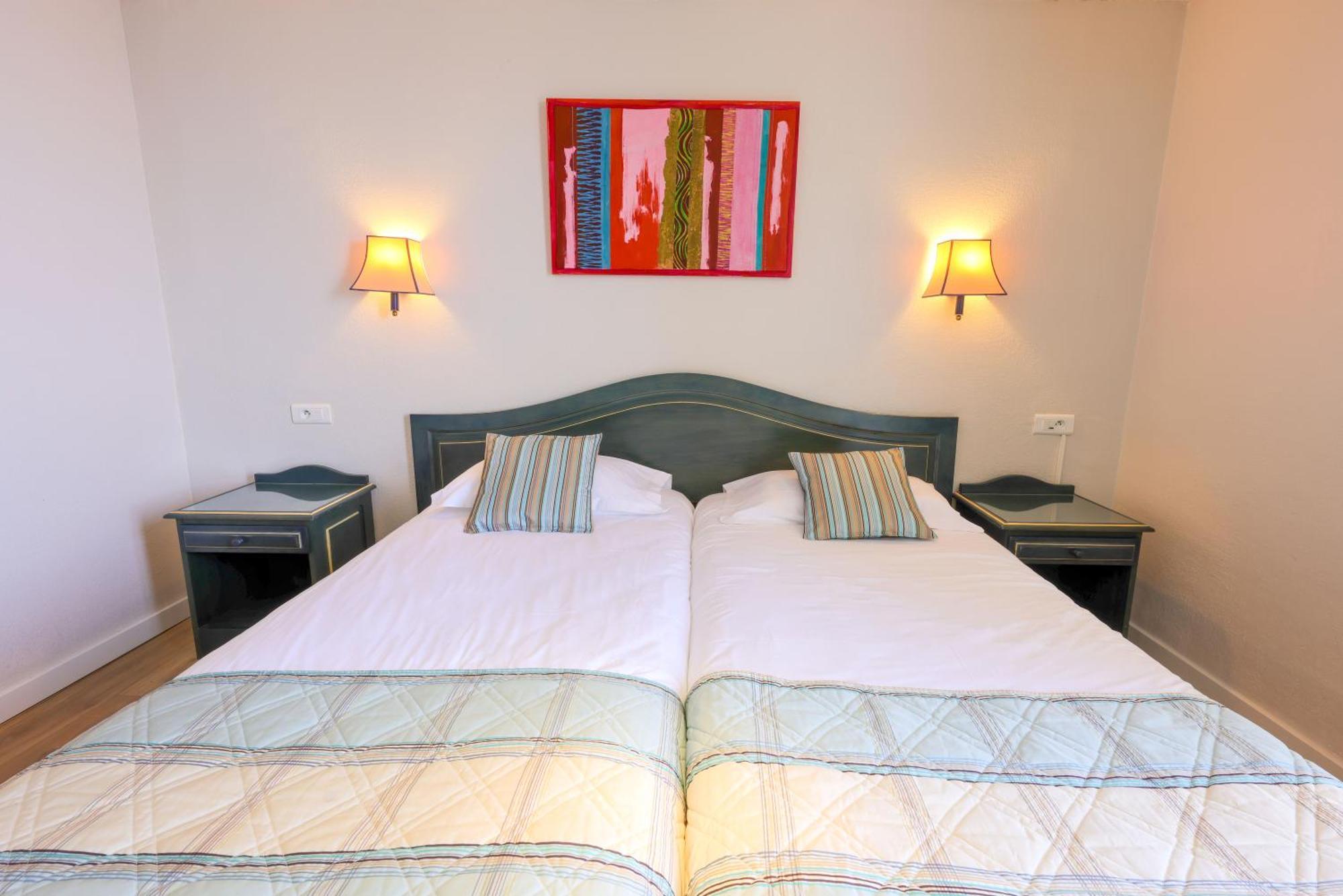 Hotel Saint Christophe Calvi  Zewnętrze zdjęcie