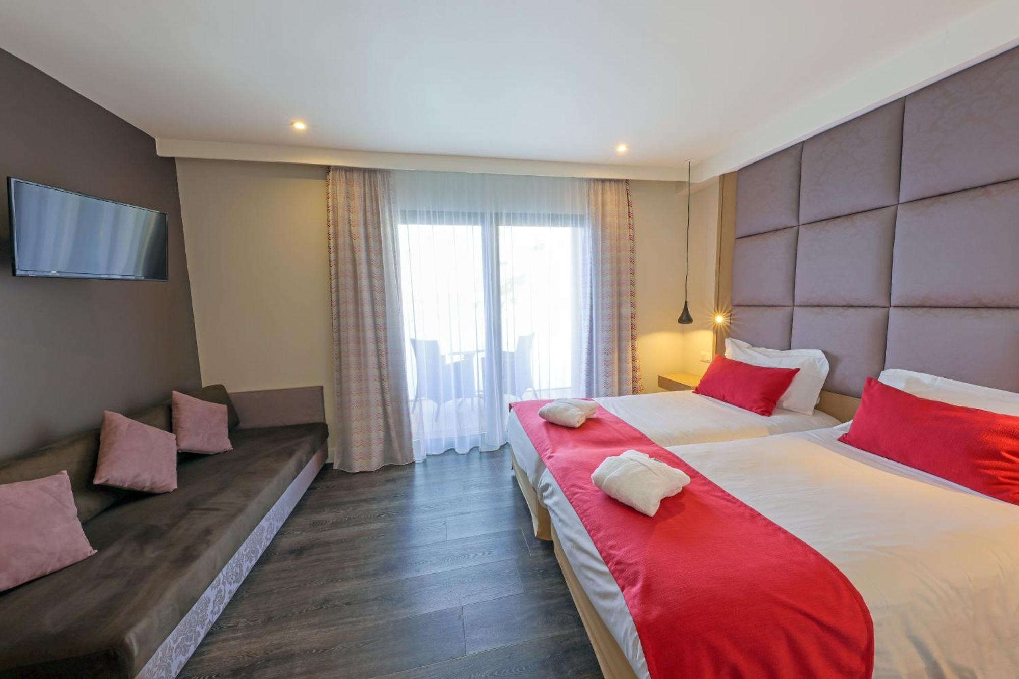 Hotel Saint Christophe Calvi  Zewnętrze zdjęcie