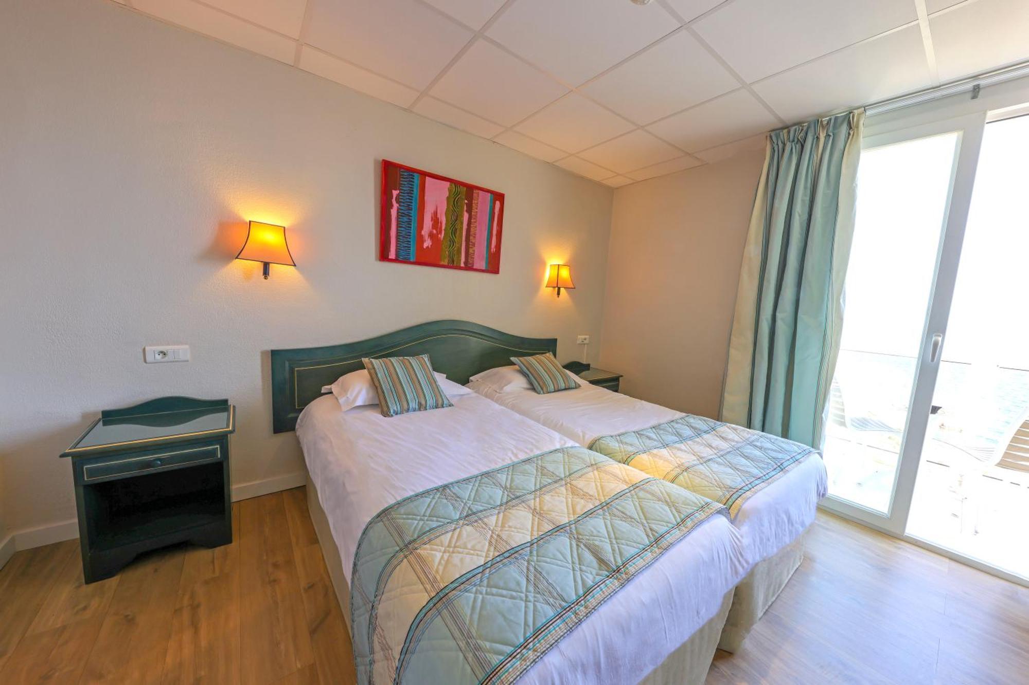 Hotel Saint Christophe Calvi  Zewnętrze zdjęcie