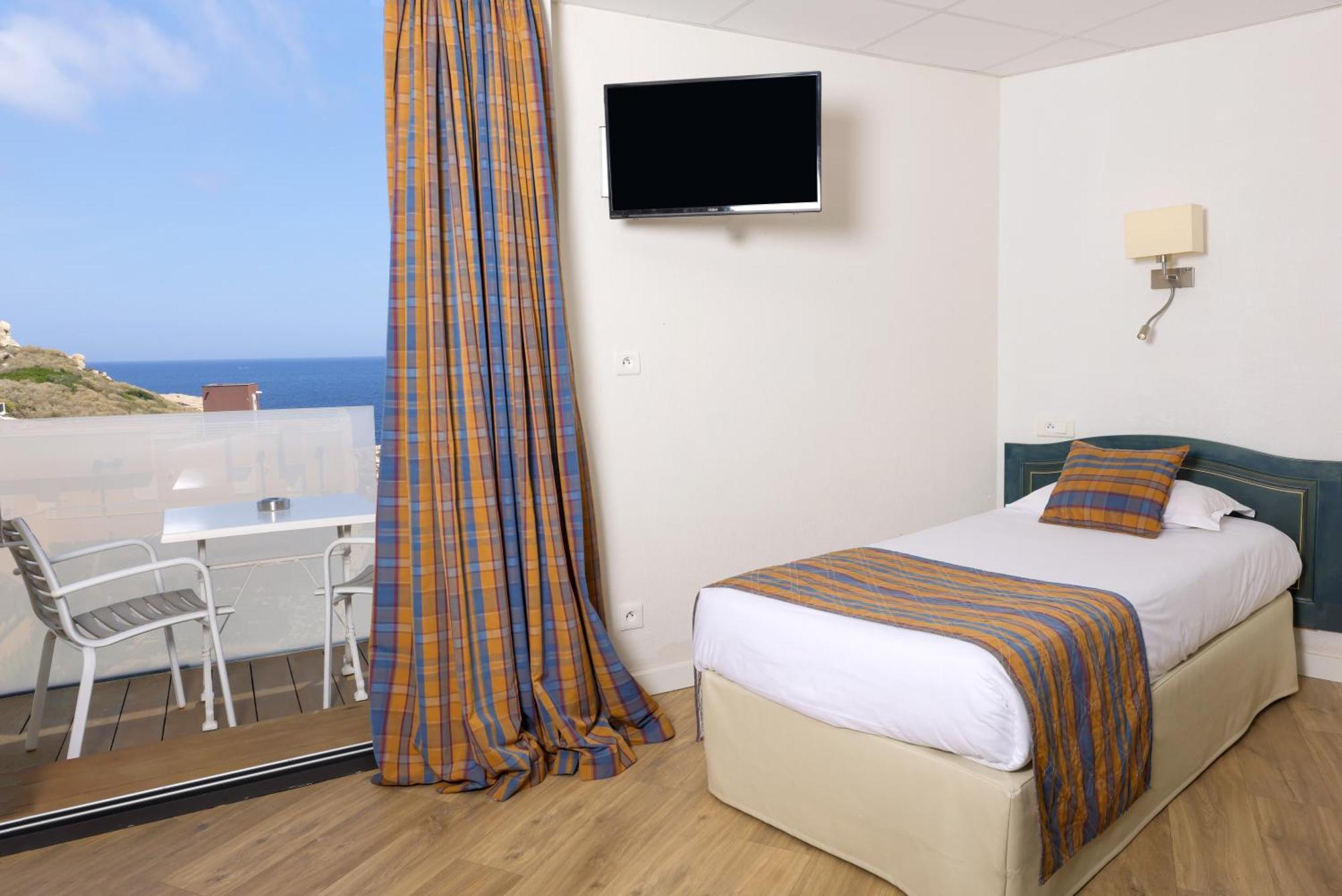 Hotel Saint Christophe Calvi  Zewnętrze zdjęcie